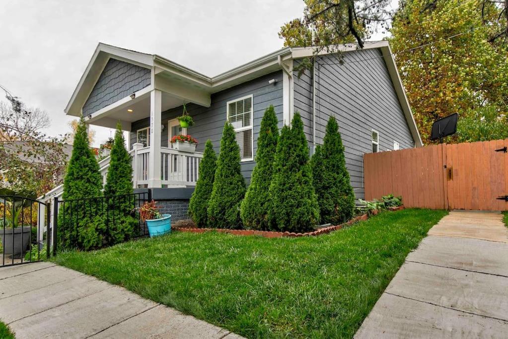 Family Friendly Home Close To Airport And Downtown Дес Мойнс Екстериор снимка
